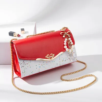 Fashionable Chain Handbag